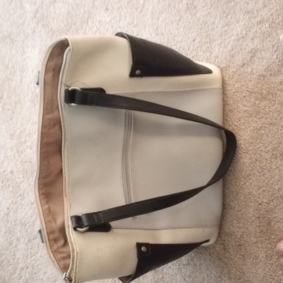 Bags - Picture 3 of 5